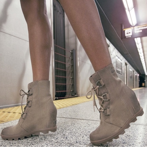 Sorel Joan Of Arctic Wedge II Boots, Ash Brown - Picture 4 of 15